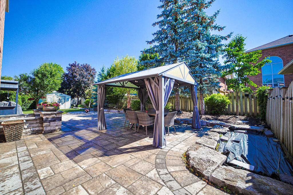 Photo 45 of 17 Sturgess Crescent, Whitby, Brooklin — HOMEH