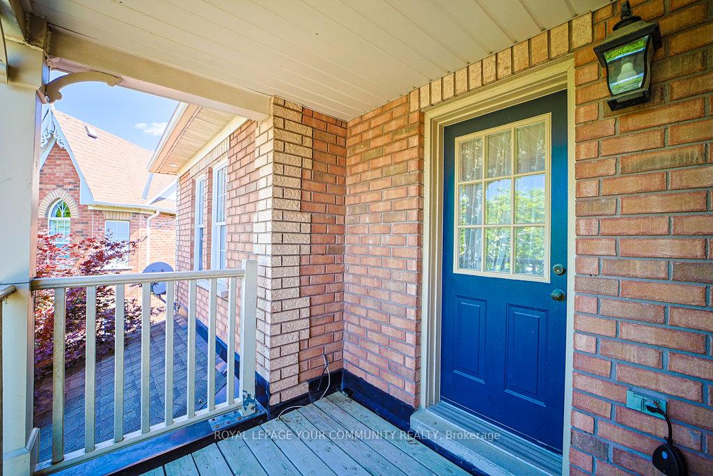 Photo 49 of 17 Sturgess Crescent, Whitby, Brooklin — HOMEH