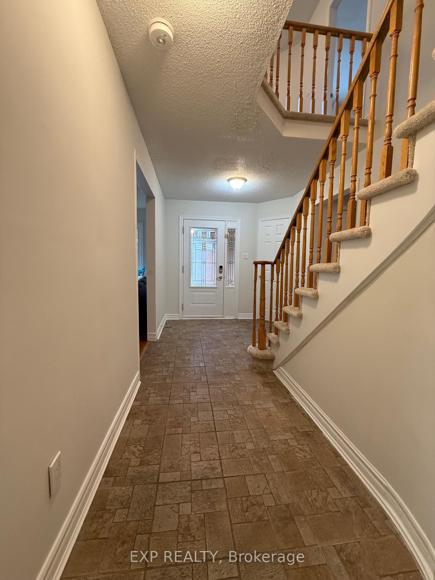Photo 22 of Unit A, 58 Moore Place, Barrie, Letitia Heights — HOMEH