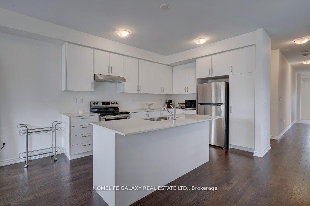 Photo 10 of 28 Velvet Drive, Whitby, Rural Whitby — HOMEH