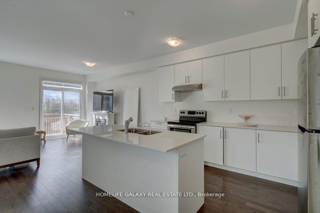 Photo 12 of 28 Velvet Drive, Whitby, Rural Whitby — HOMEH