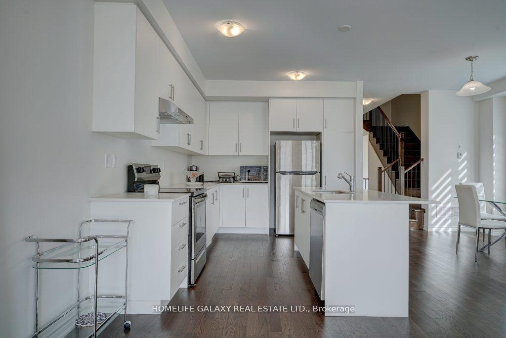 Photo 13 of 28 Velvet Drive, Whitby, Rural Whitby — HOMEH