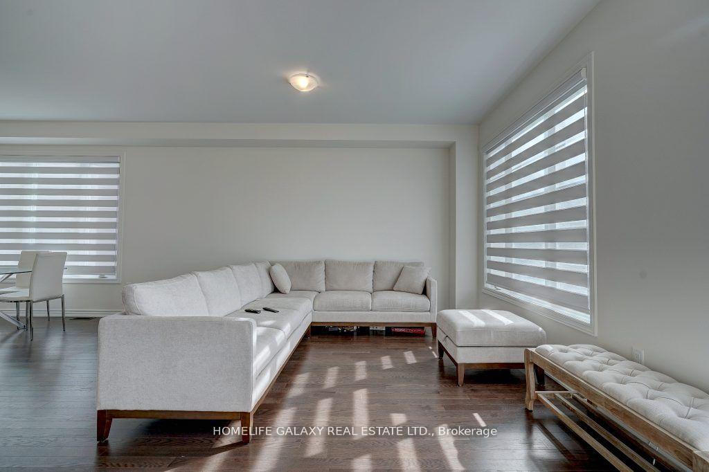 Photo 15 of 28 Velvet Drive, Whitby, Rural Whitby — HOMEH
