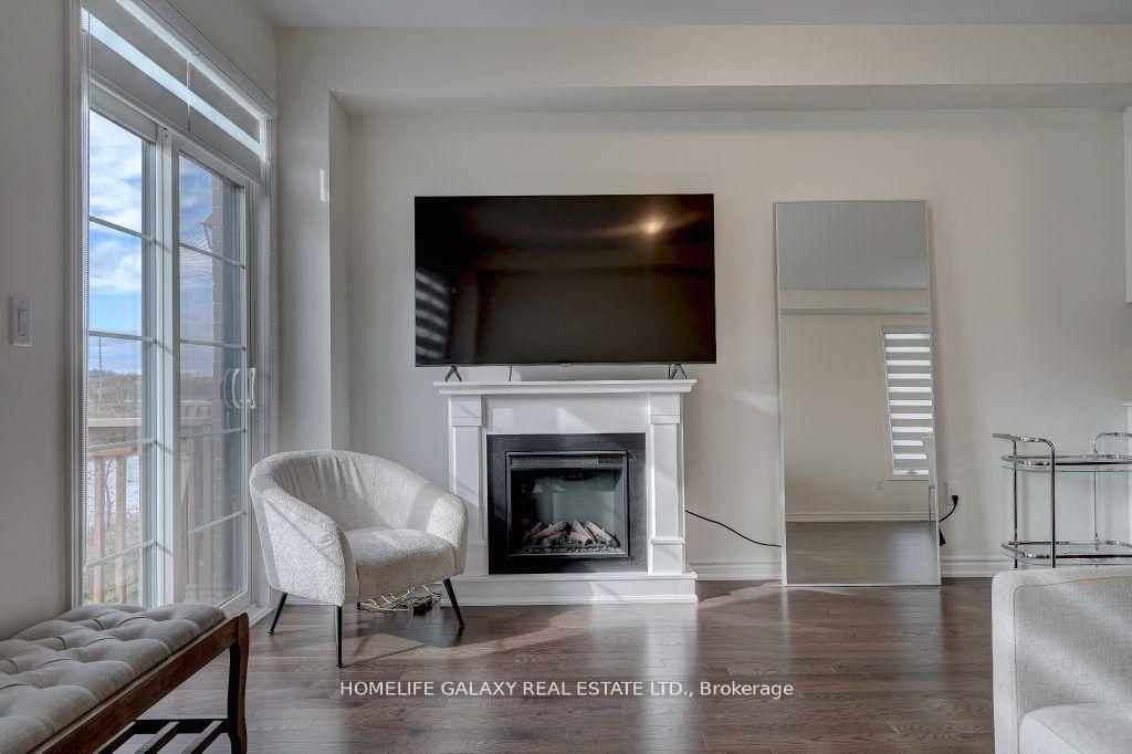 Photo 17 of 28 Velvet Drive, Whitby, Rural Whitby — HOMEH