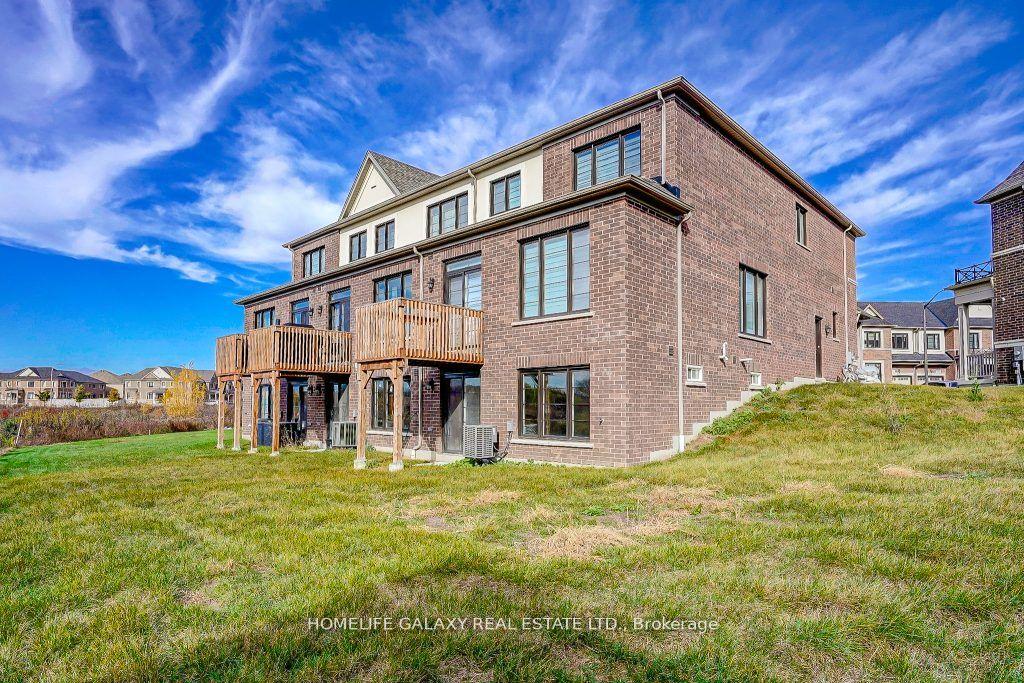 Photo 30 of 28 Velvet Drive, Whitby, Rural Whitby — HOMEH