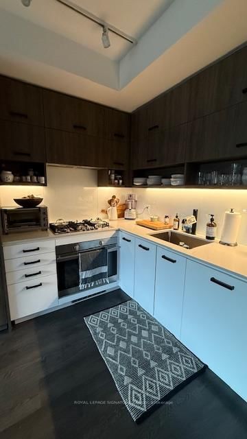 Photo 3 of Unit 204, 1888 Queen St E, Toronto, The Beaches — HOMEH