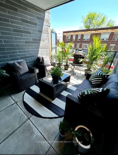Photo 6 of Unit 204, 1888 Queen St E, Toronto, The Beaches — HOMEH
