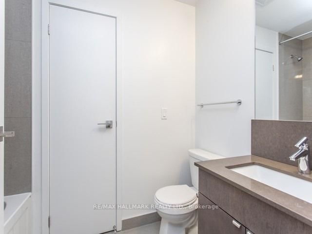 Photo 7 of Unit 1111, 98 Lillian St, Toronto, Mount Pleasant West — HOMEH