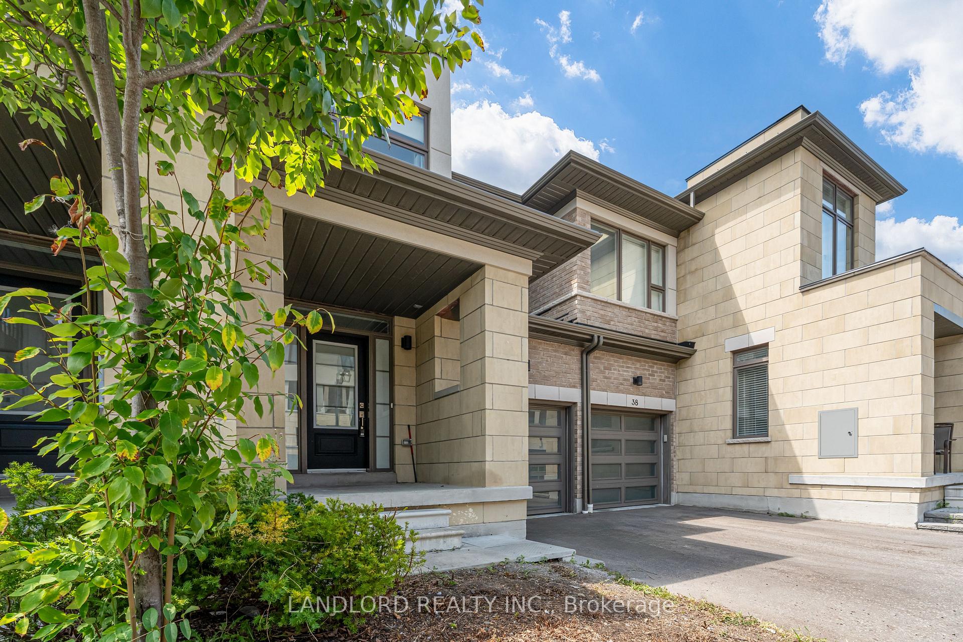 Front of 40 Donald Fleming Way