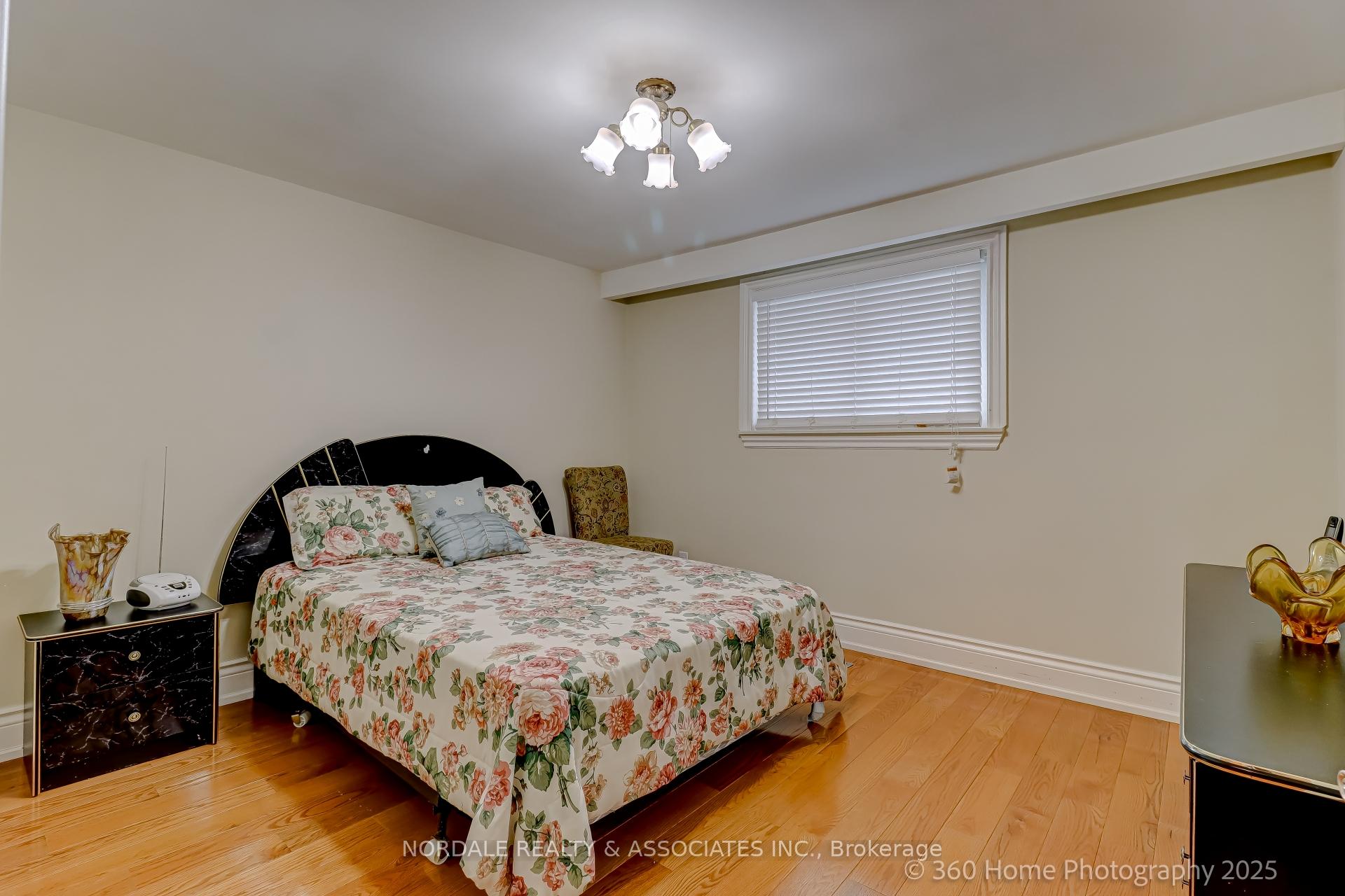 Photo 12 of 67 Button Road, Vaughan, West Woodbridge — HOMEH