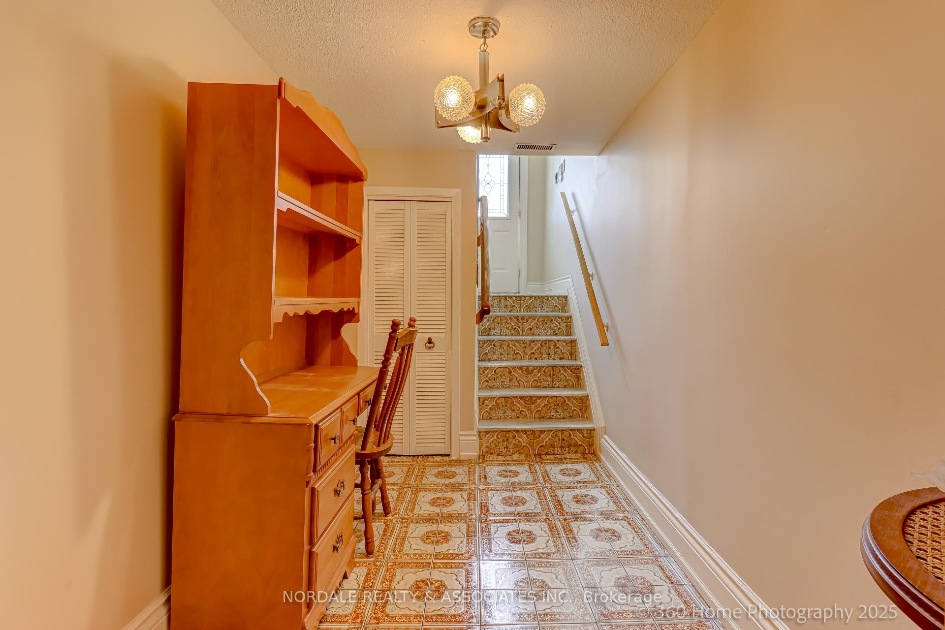 Photo 15 of 67 Button Road, Vaughan, West Woodbridge — HOMEH
