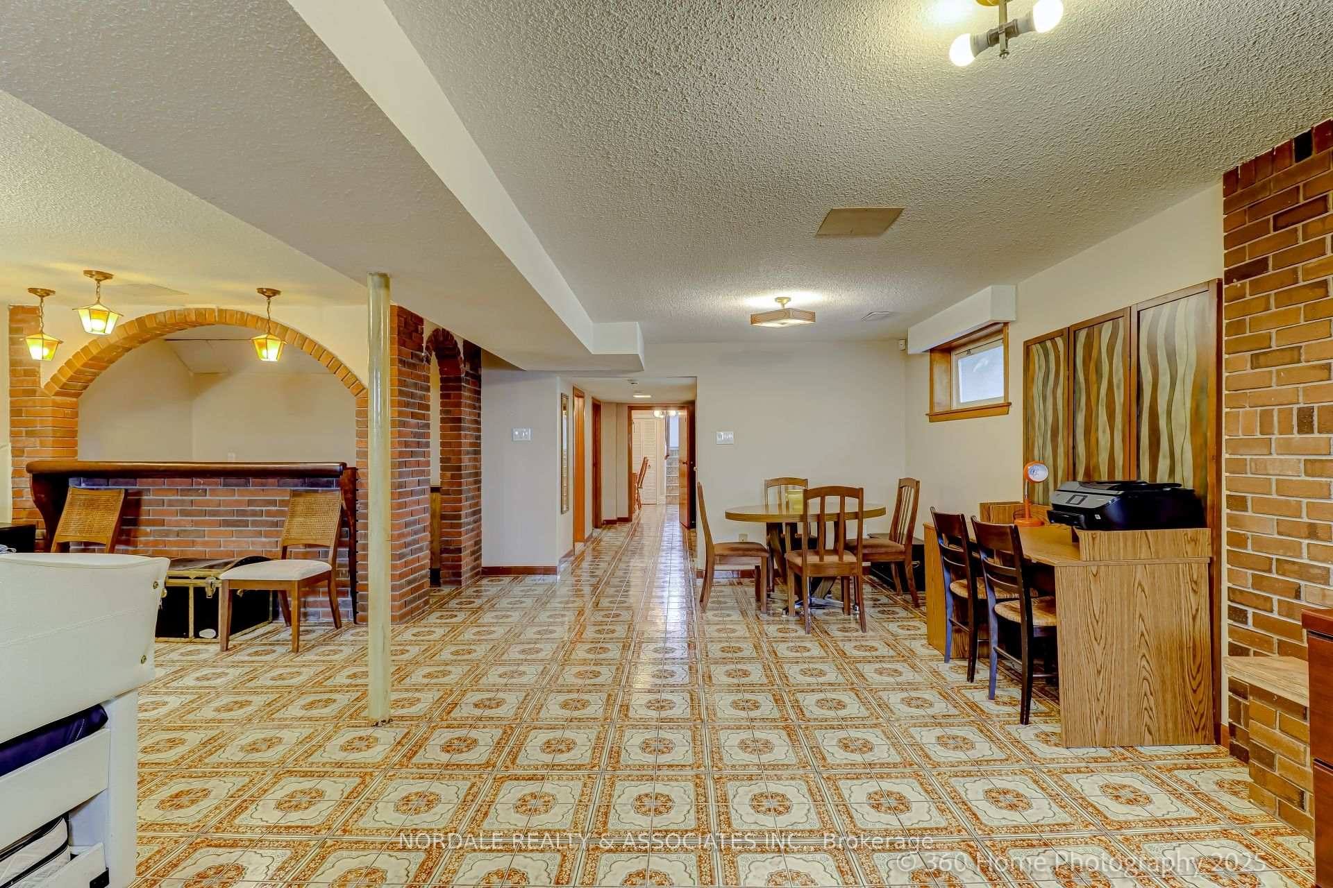 Photo 21 of 67 Button Road, Vaughan, West Woodbridge — HOMEH