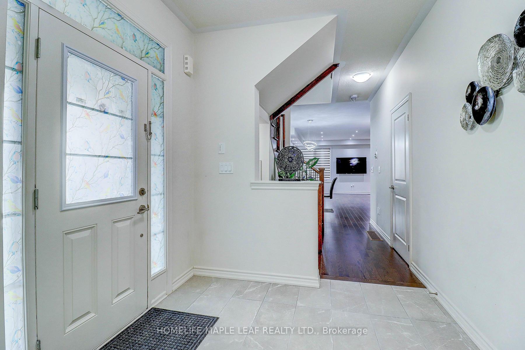 Photo 6 of 138 Laing Drive, Whitby, Rural Whitby — HOMEH