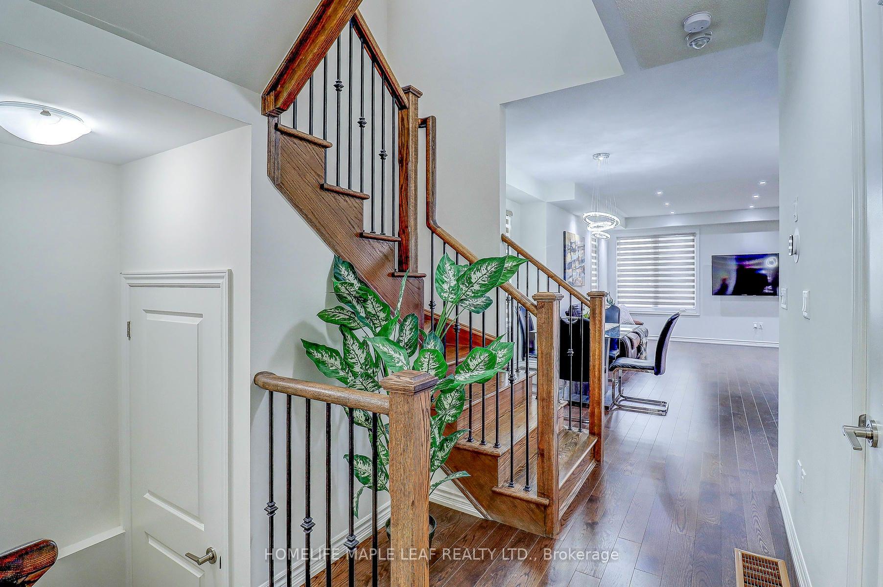 Photo 8 of 138 Laing Drive, Whitby, Rural Whitby — HOMEH