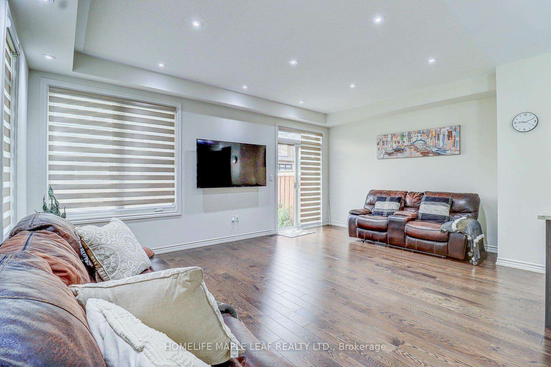 Photo 15 of 138 Laing Drive, Whitby, Rural Whitby — HOMEH