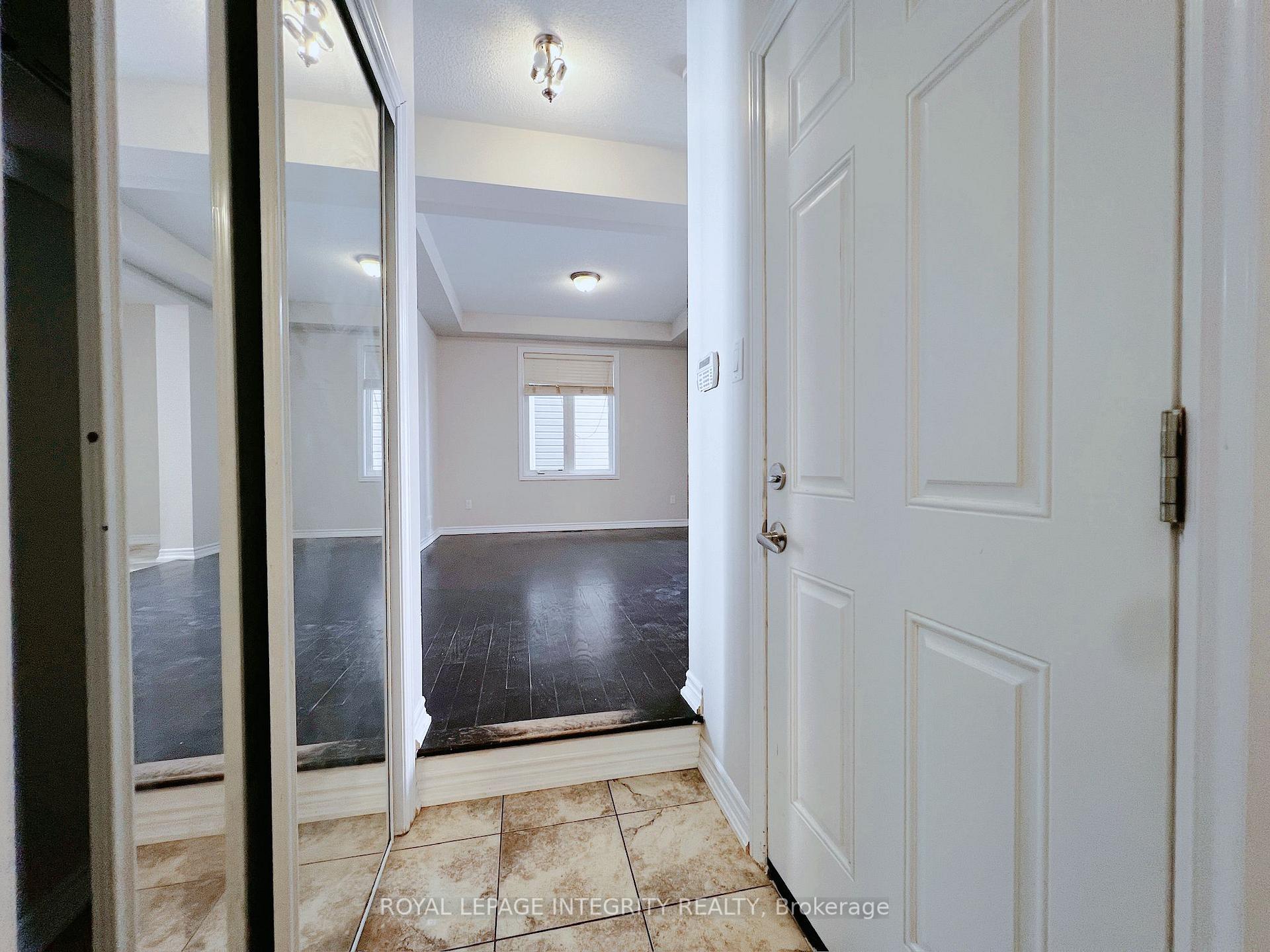 Photo 3 of 52 Sundragon Way, Ottawa, Barrhaven - Half Moon Bay — HOMEH