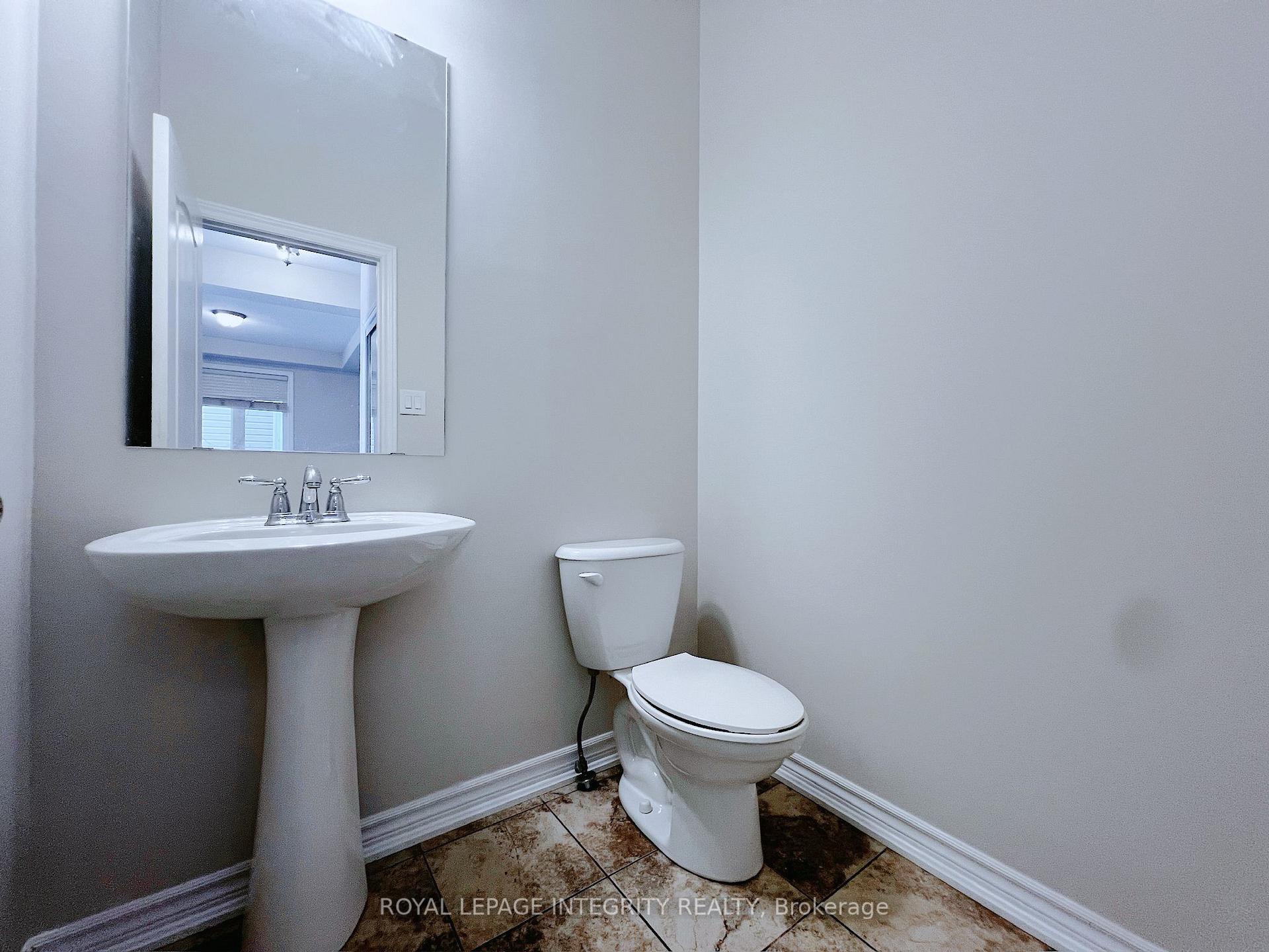 Photo 5 of 52 Sundragon Way, Ottawa, Barrhaven - Half Moon Bay — HOMEH