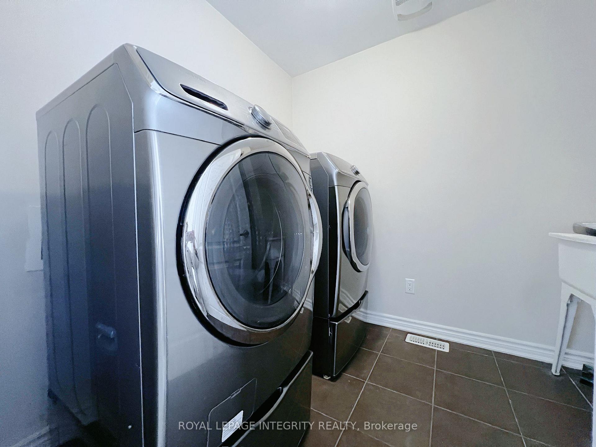 Photo 17 of 52 Sundragon Way, Ottawa, Barrhaven - Half Moon Bay — HOMEH