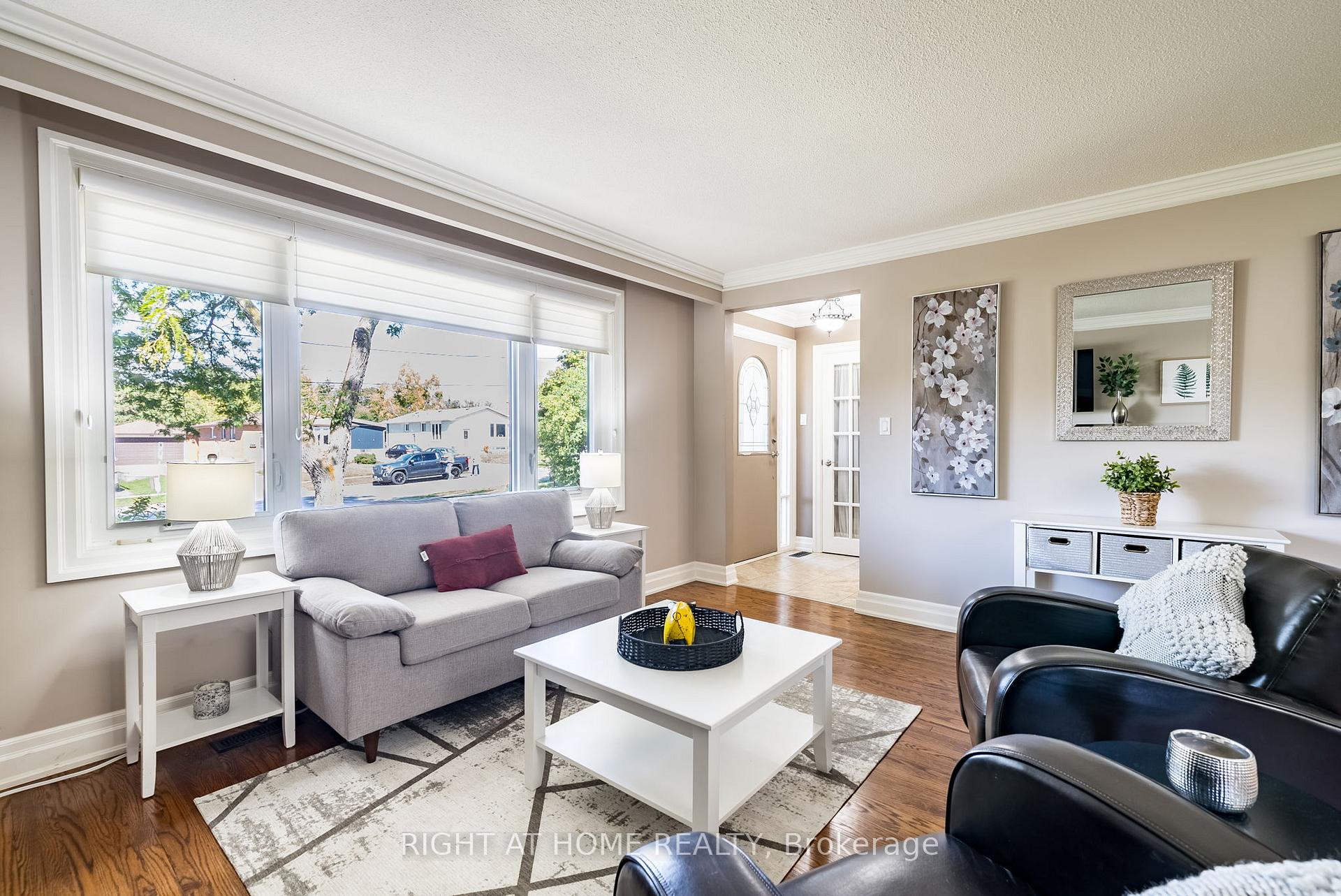 Photo 8 of 109 Crawforth Street, Whitby, Blue Grass Meadows — HOMEH