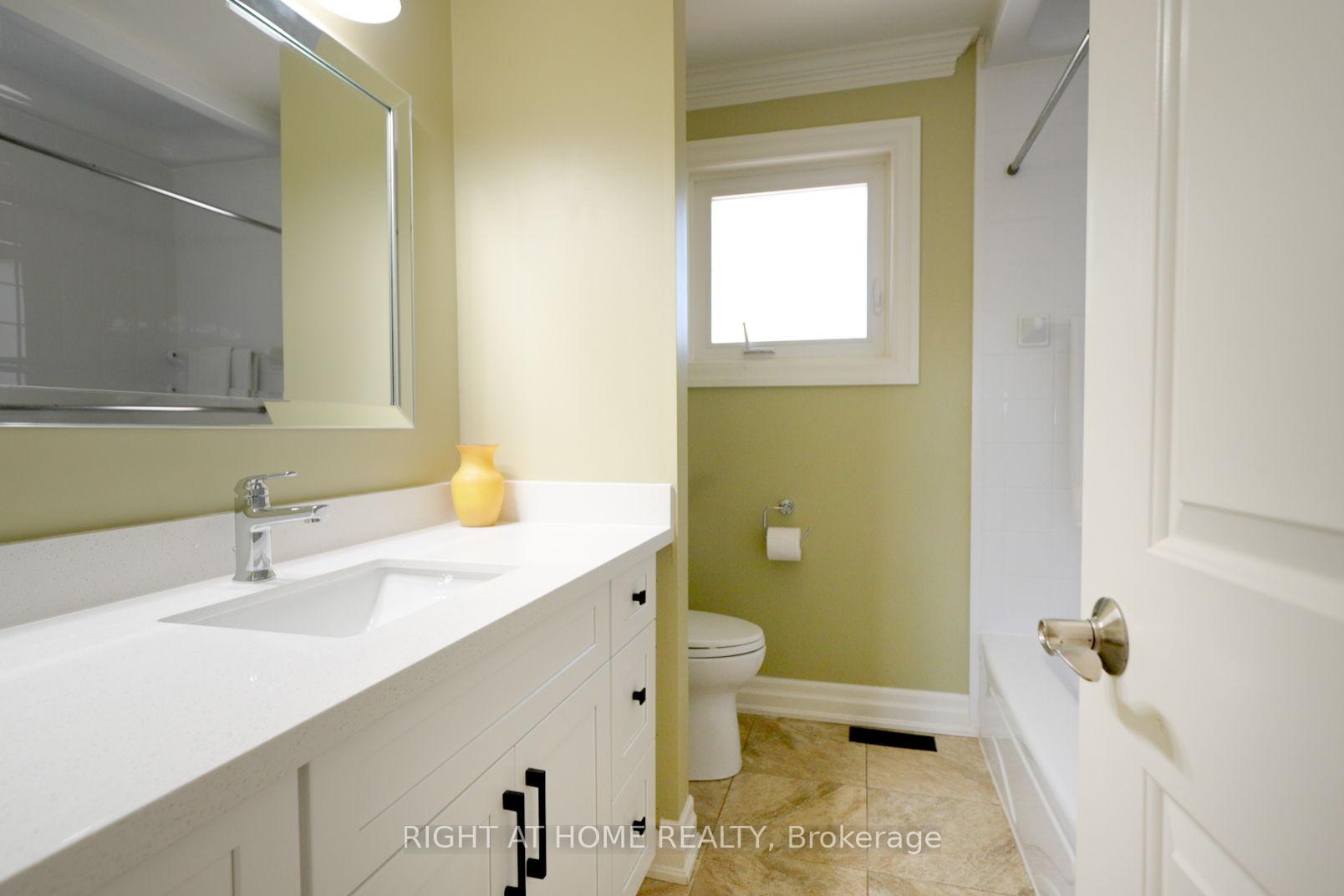 Photo 18 of 109 Crawforth Street, Whitby, Blue Grass Meadows — HOMEH