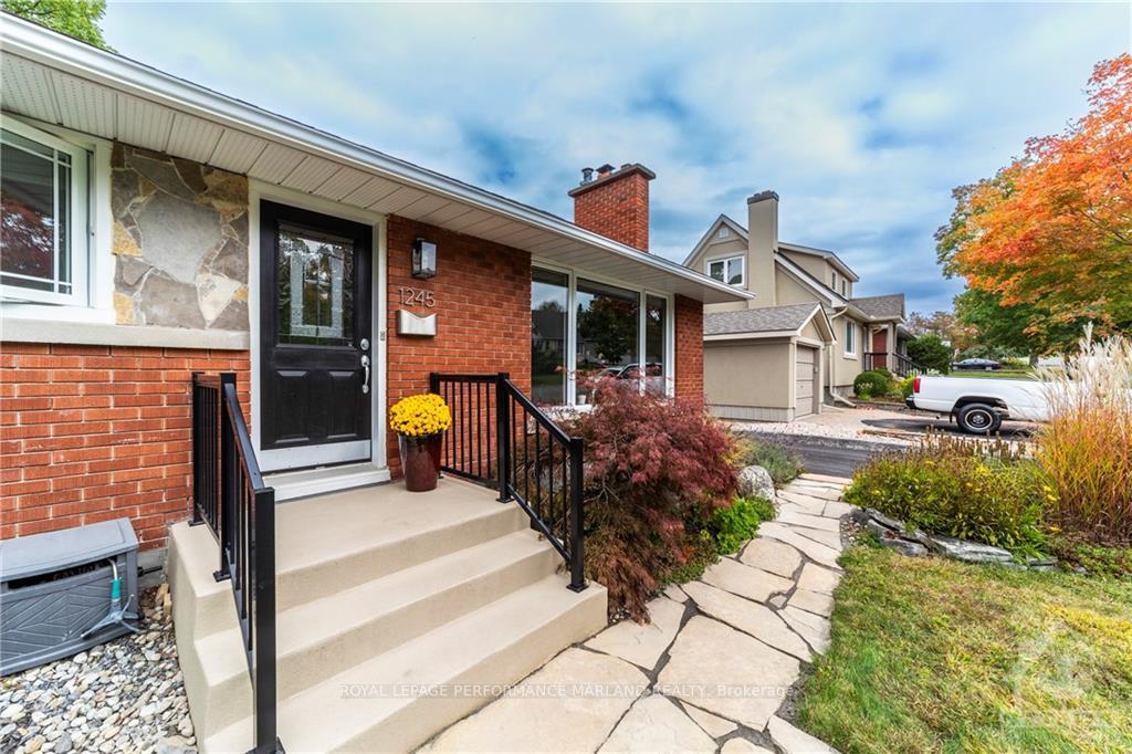 Photo 4 of 1245 Cheverton Avenue, Ottawa, Alta Vista — HOMEH