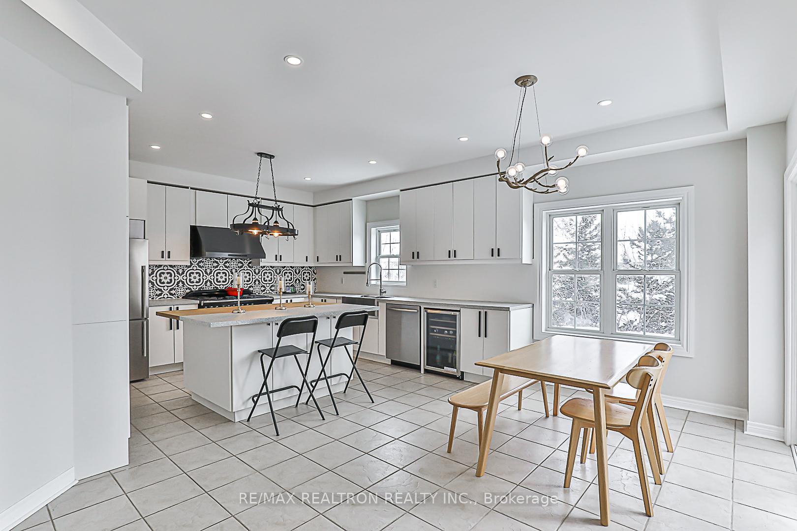 Photo 10 of 19 Boom Road, Vaughan, Vellore Village — HOMEH