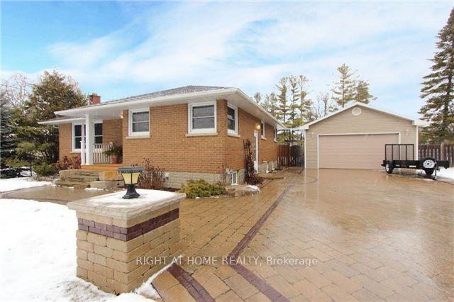 Photo 1 of 132 Winchester Road E, Whitby, Brooklin — HOMEH