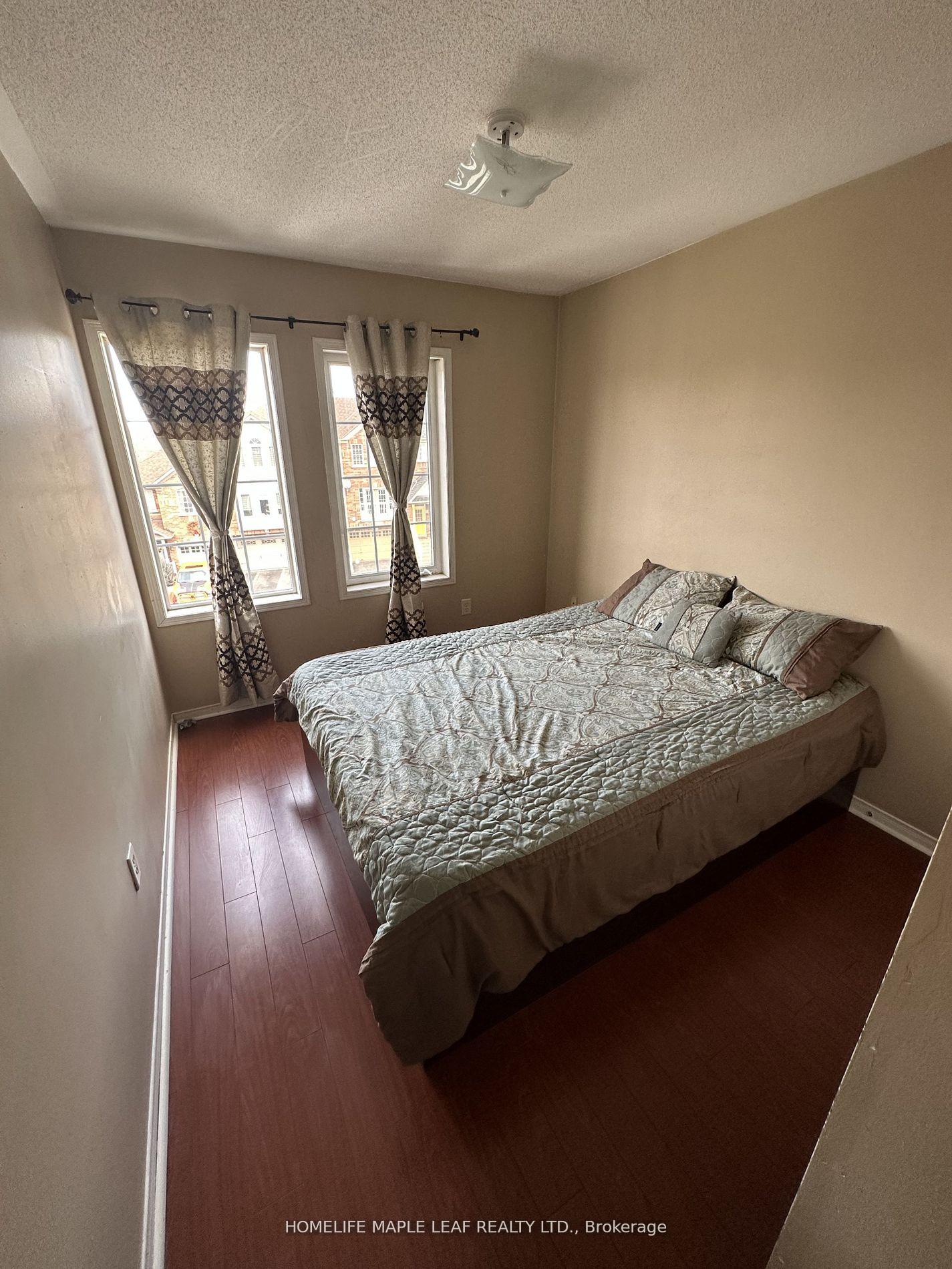 Photo 19 of 15 Pikake Court, Vaughan, Maple — HOMEH