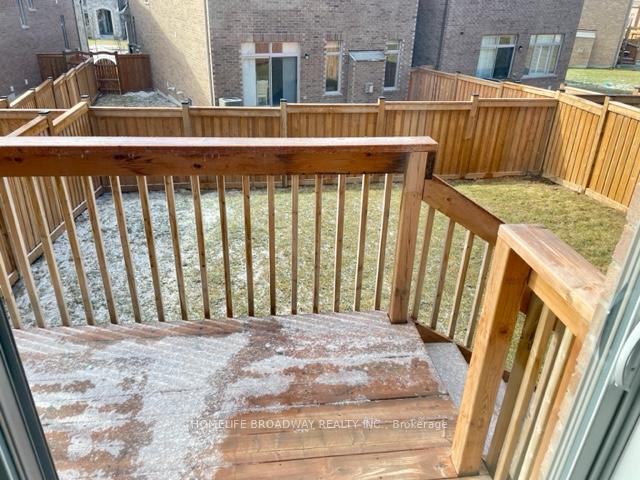 Photo 10 of 24 Lockton Street, Whitby, Rural Whitby — HOMEH