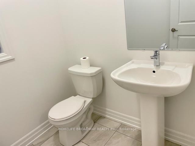 Photo 11 of 24 Lockton Street, Whitby, Rural Whitby — HOMEH