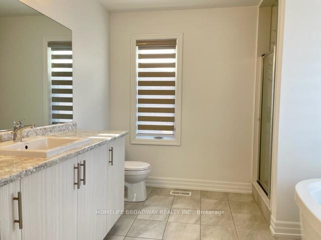 Photo 16 of 24 Lockton Street, Whitby, Rural Whitby — HOMEH