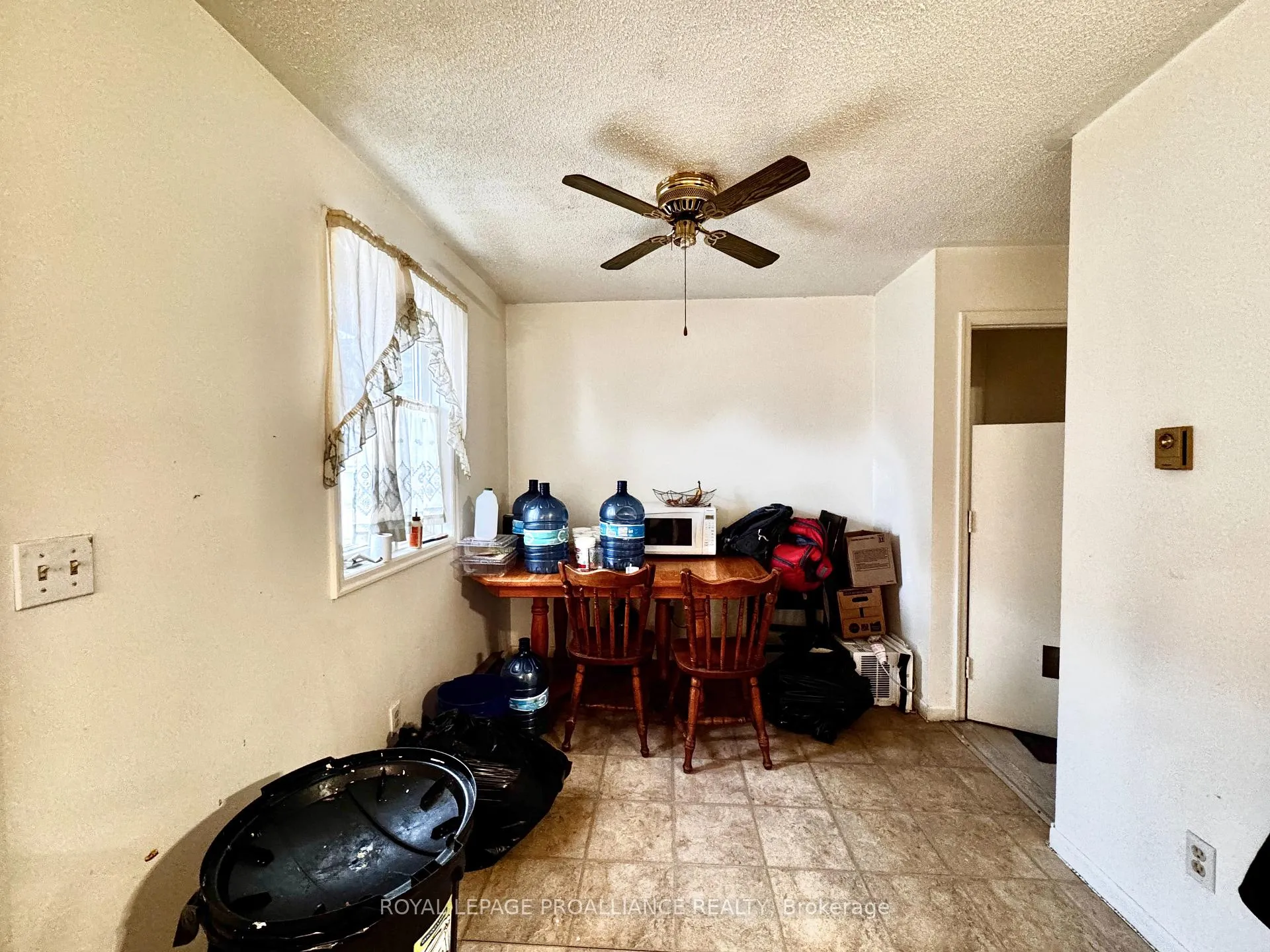 Photo 5 of 57 Donald Street, Belleville, Belleville Ward — HOMEH