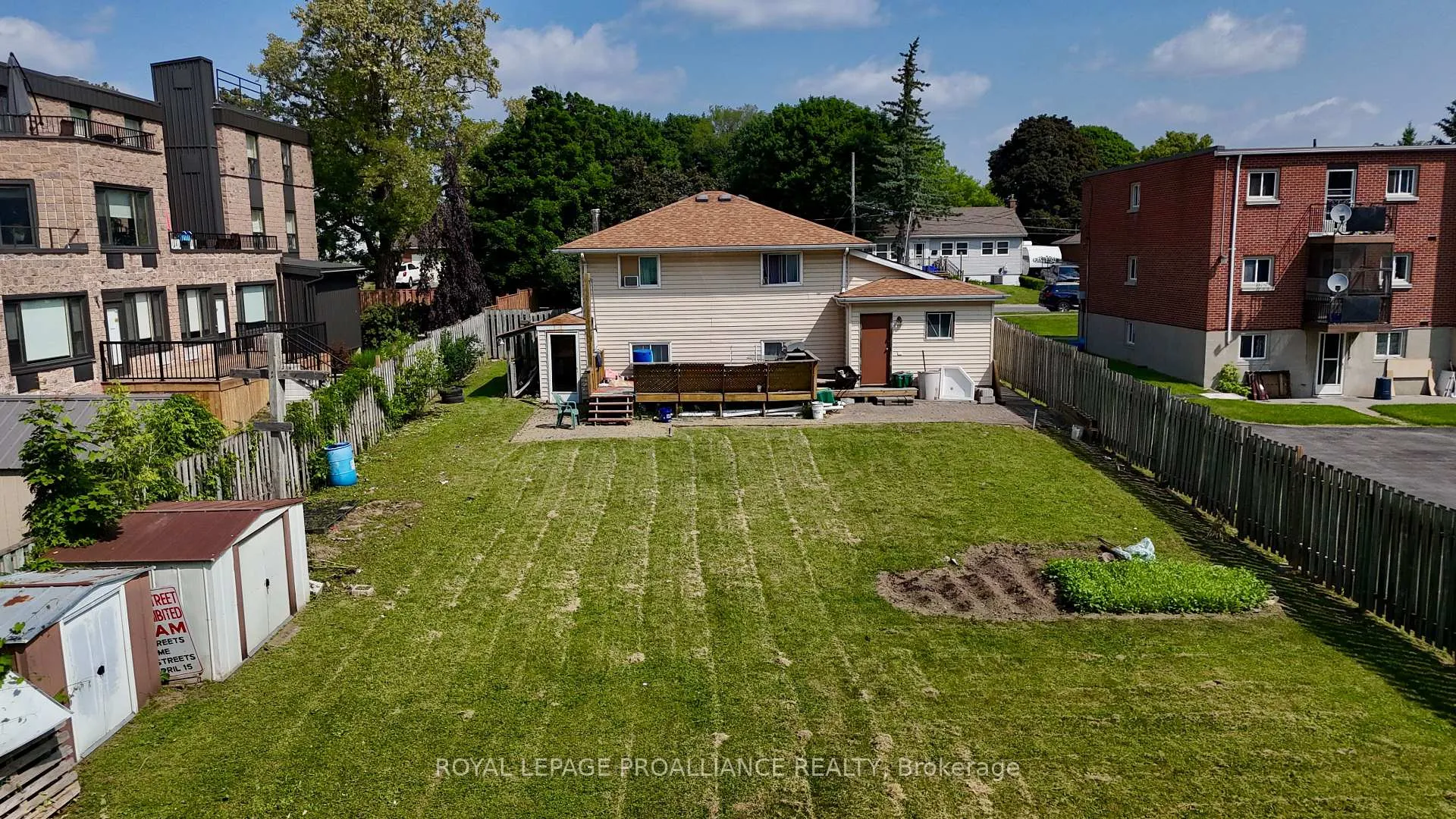 Photo 19 of 57 Donald Street, Belleville, Belleville Ward — HOMEH