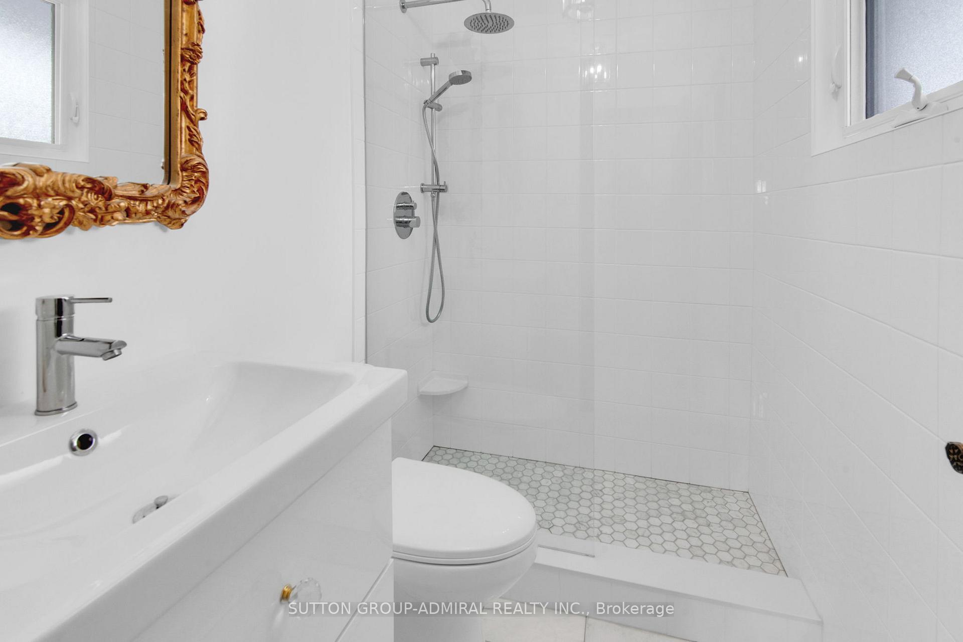 Photo 42 of 57 Arnold Avenue, Vaughan, Crestwood-Springfarm-Yorkhill — HOMEH