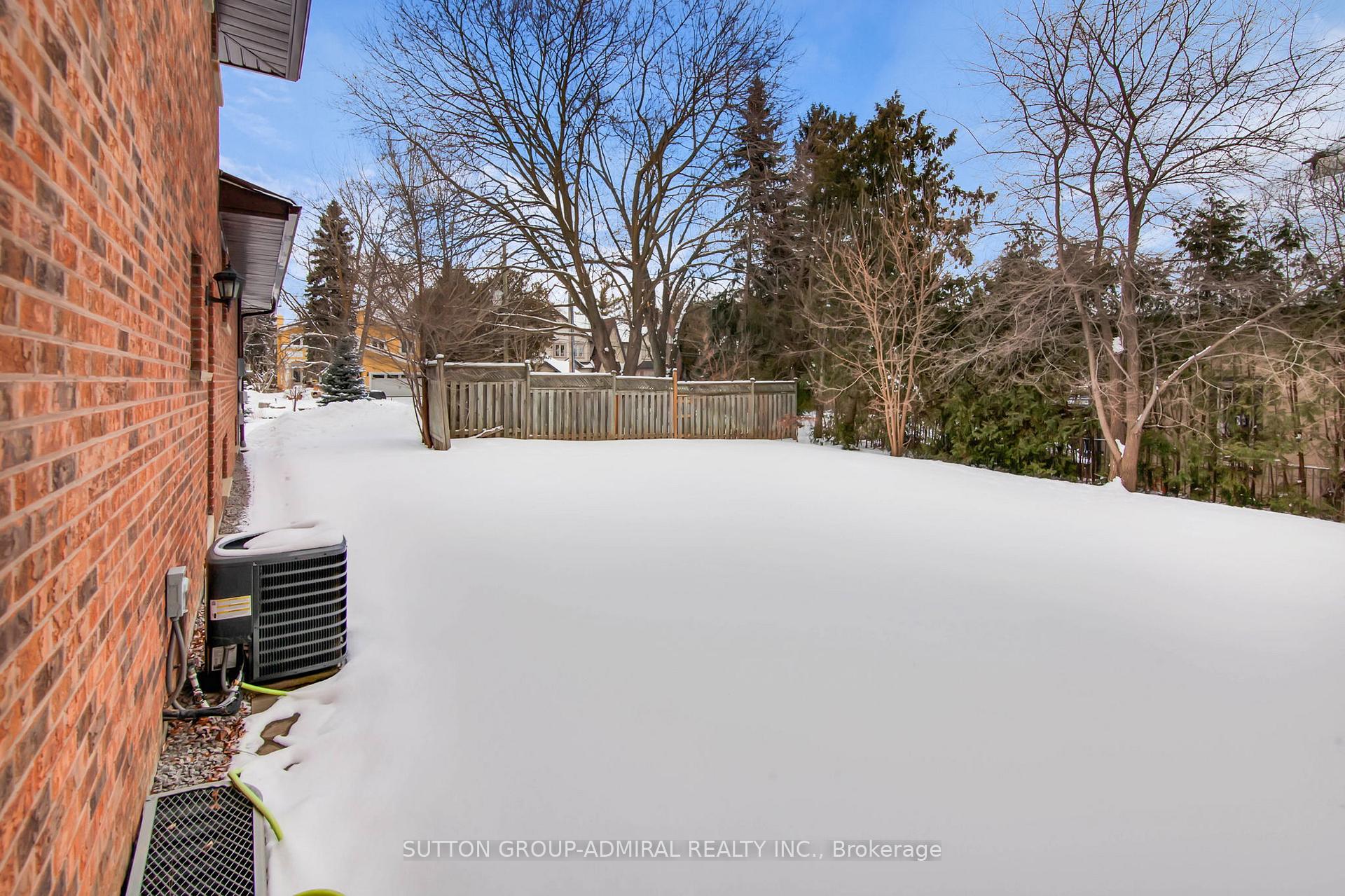 Photo 48 of 57 Arnold Avenue, Vaughan, Crestwood-Springfarm-Yorkhill — HOMEH