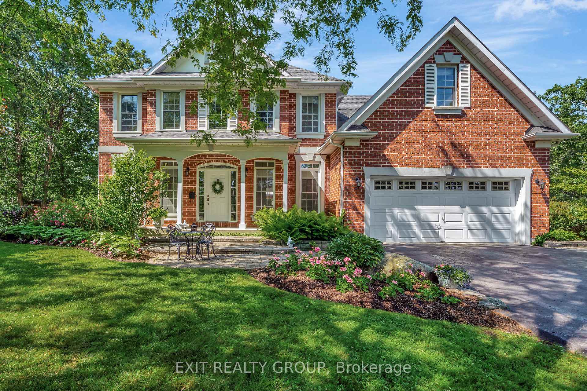 Front of 164 Bay Breeze Street