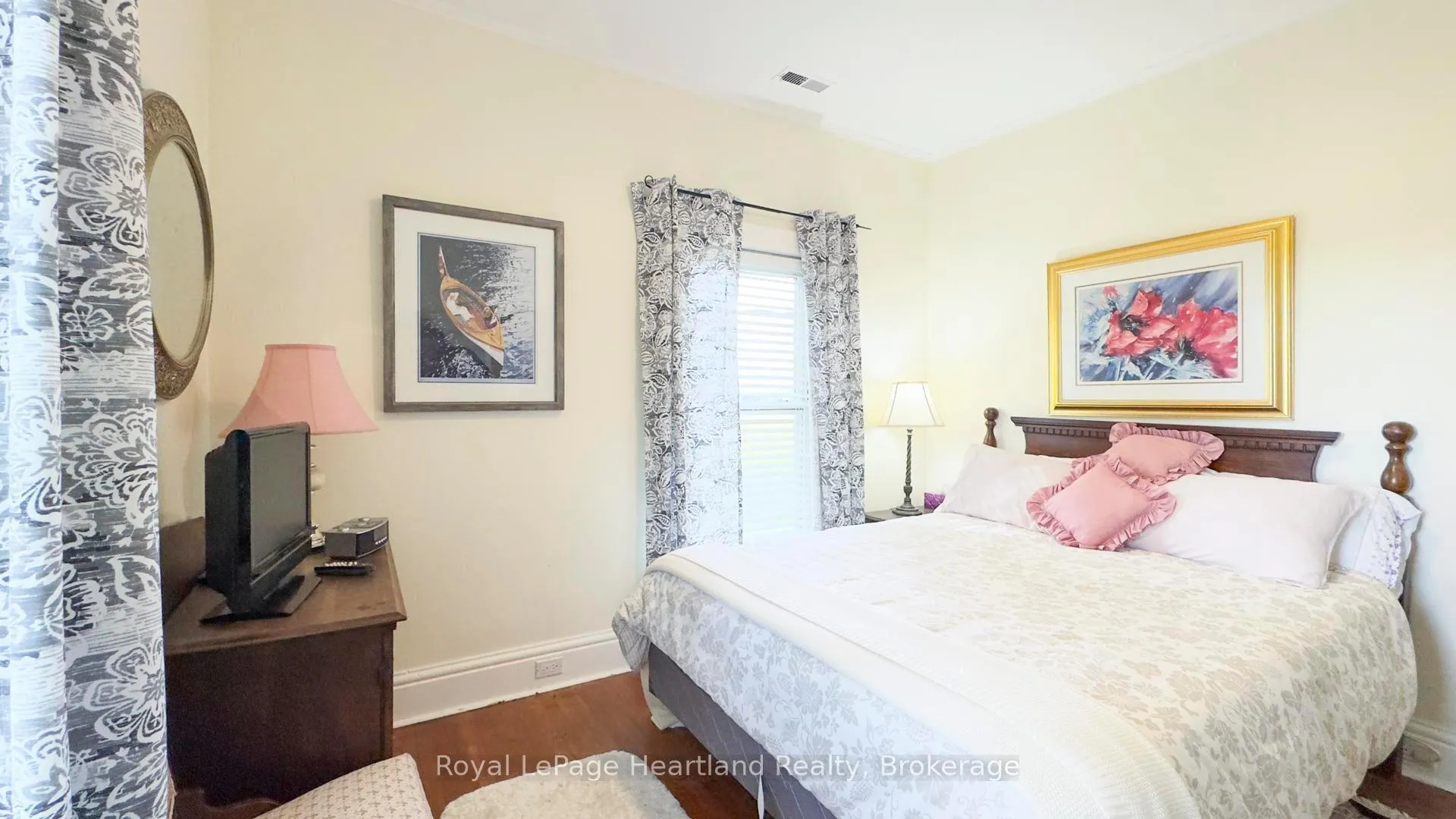 Photo 33 of 73399 London Road, Bluewater, Hay Twp — HOMEH
