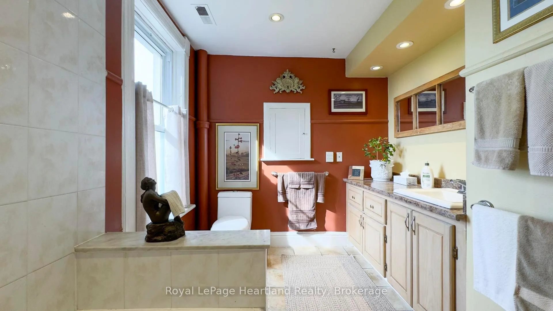 Photo 40 of 73399 London Road, Bluewater, Hay Twp — HOMEH
