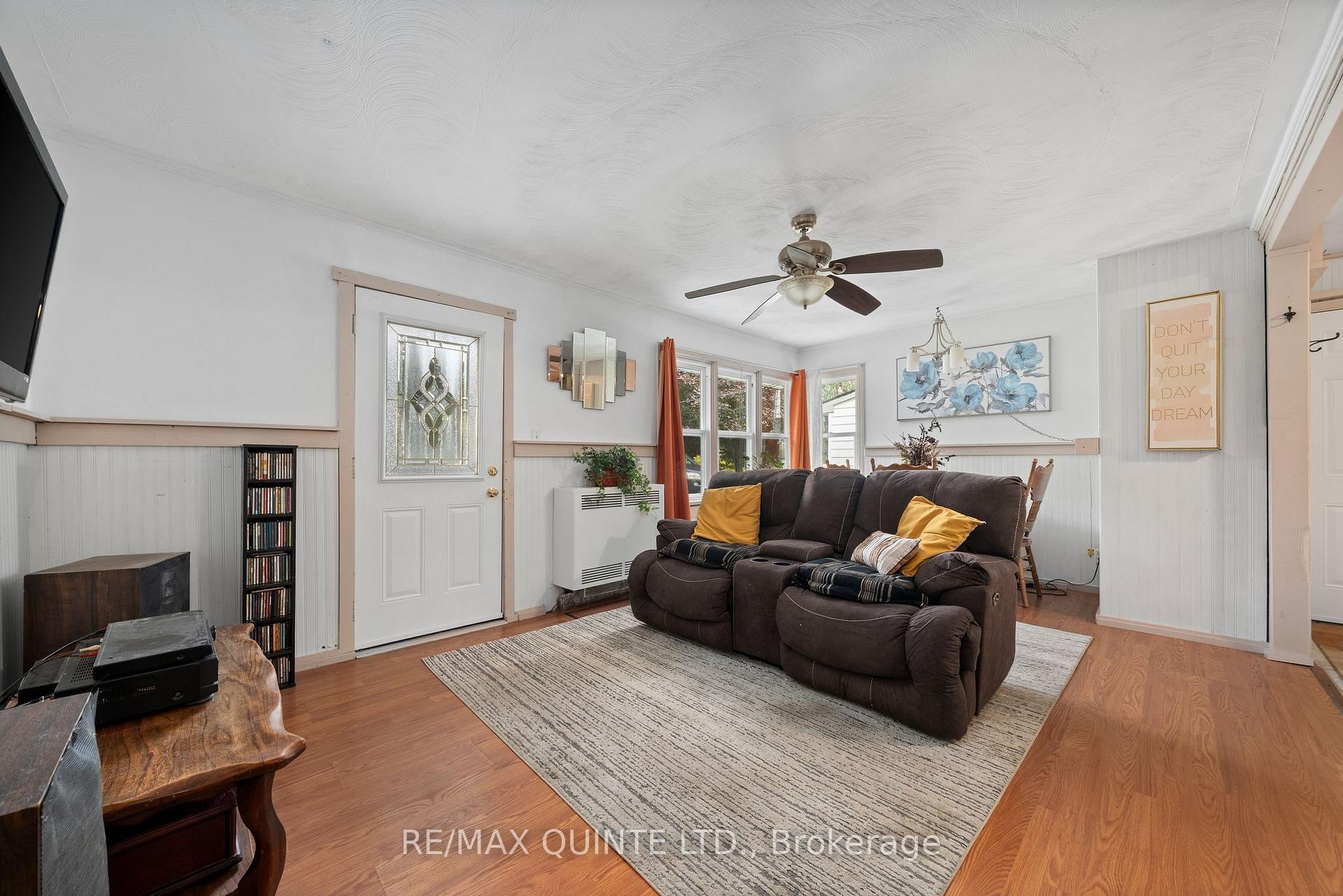 Photo 7 of 754 County Road 28, Prince Edward County, Ameliasburg Ward — HOMEH