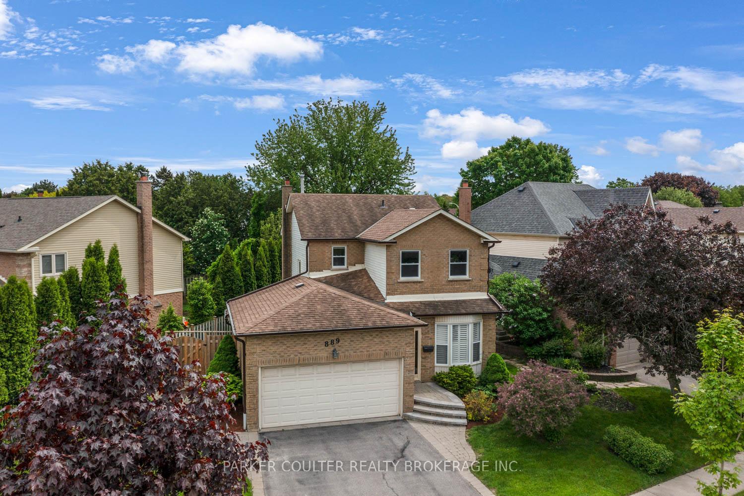 Photo 1 of 889 White Ash Drive, Whitby, Williamsburg — HOMEH