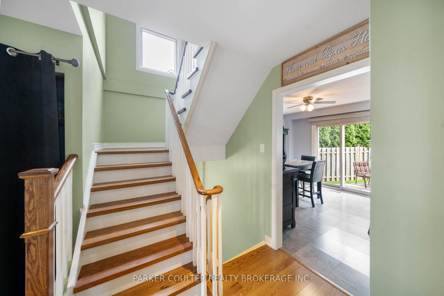 Photo 9 of 889 White Ash Drive, Whitby, Williamsburg — HOMEH