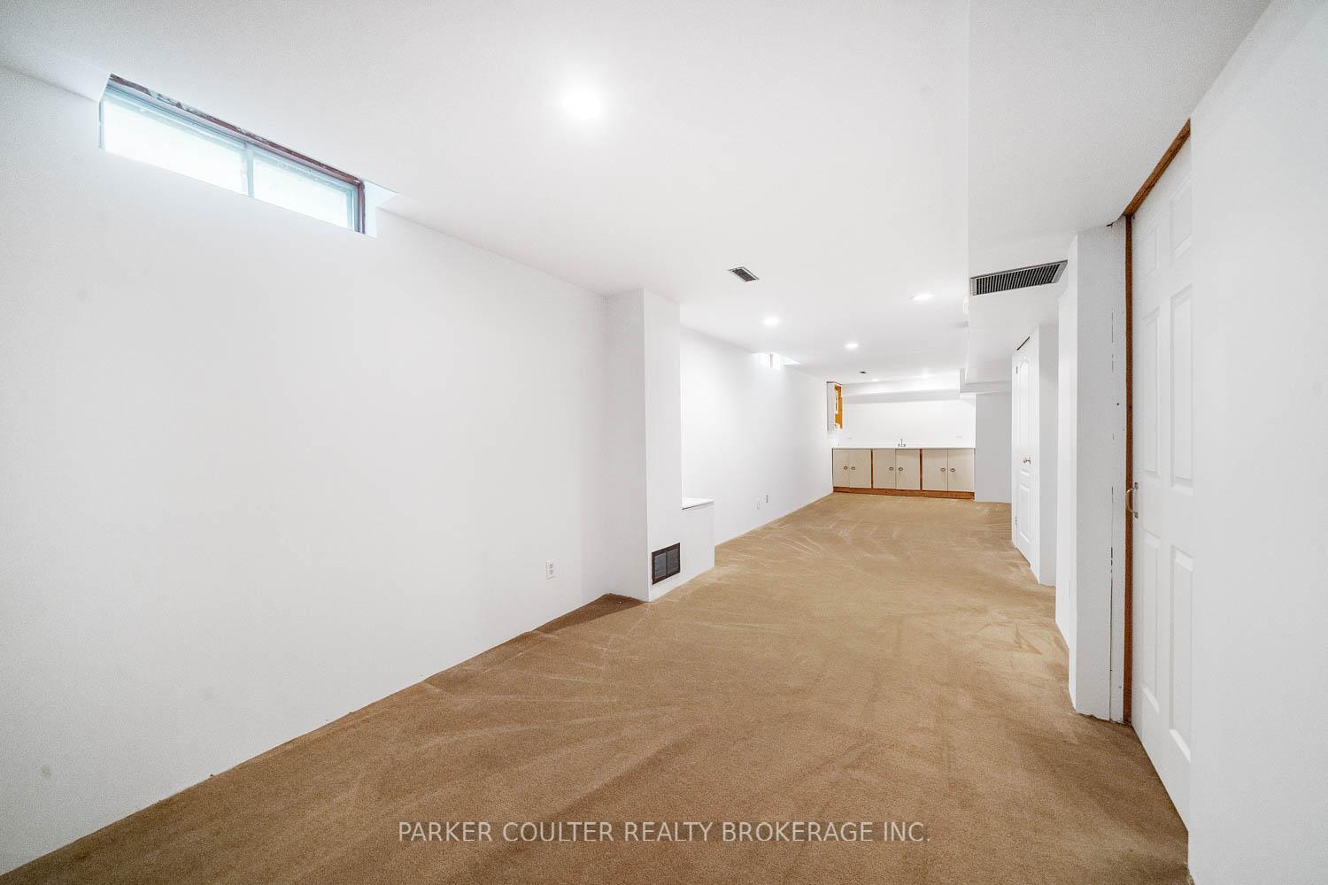 Photo 27 of 889 White Ash Drive, Whitby, Williamsburg — HOMEH