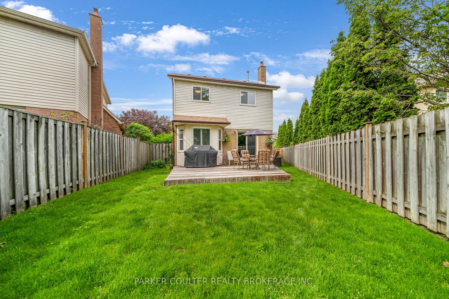 Photo 33 of 889 White Ash Drive, Whitby, Williamsburg — HOMEH