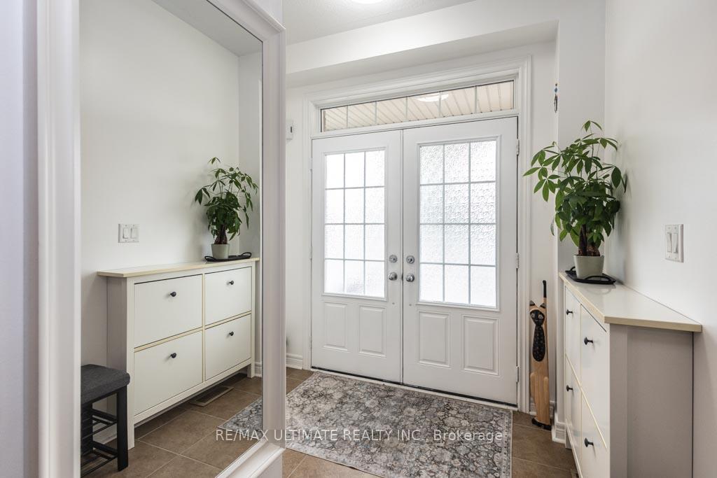 Photo 3 of 60 Haven Road, Vaughan, Patterson — HOMEH