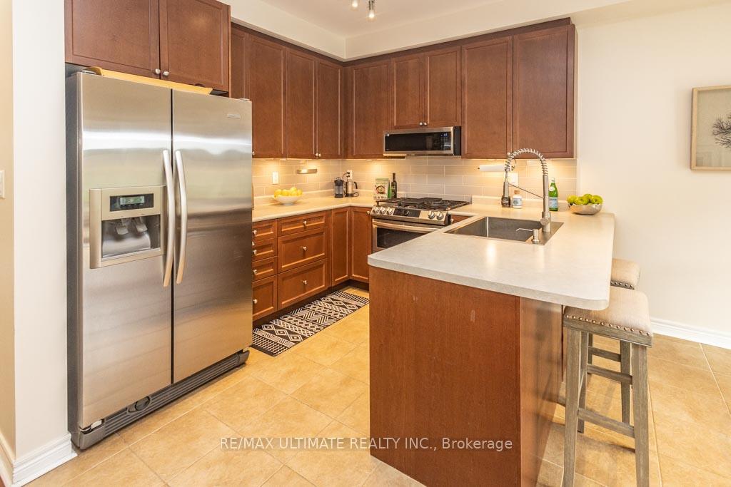 Photo 9 of 60 Haven Road, Vaughan, Patterson — HOMEH