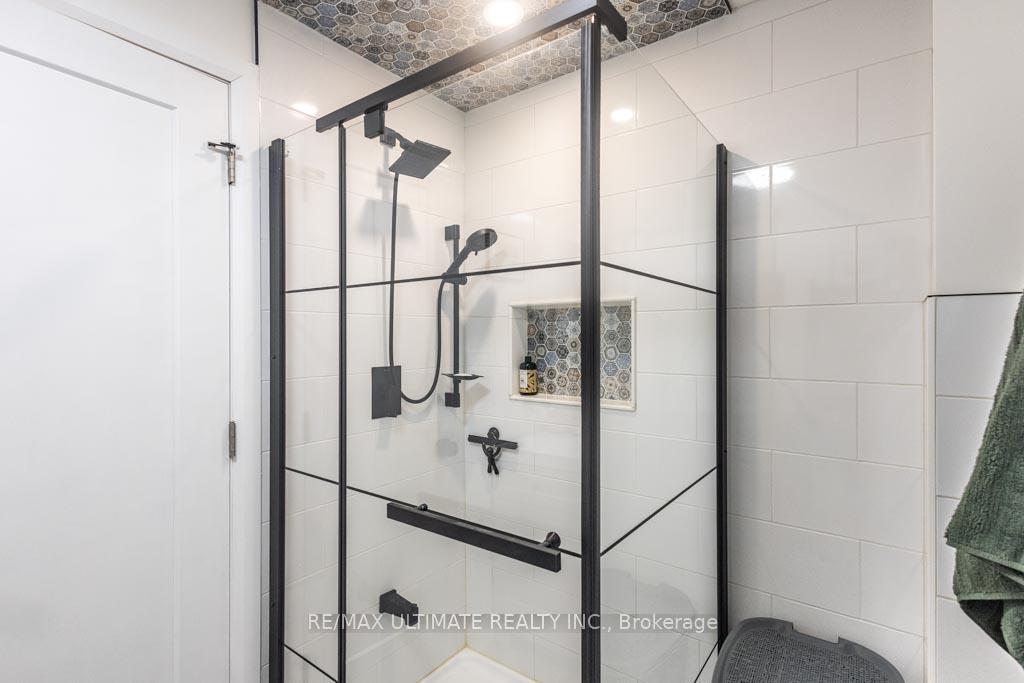 Photo 37 of 60 Haven Road, Vaughan, Patterson — HOMEH