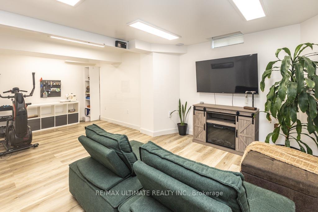 Photo 39 of 60 Haven Road, Vaughan, Patterson — HOMEH