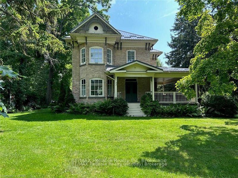 Photo 1 of 32 Bayfield Terrace, Bluewater, Bayfield — HOMEH