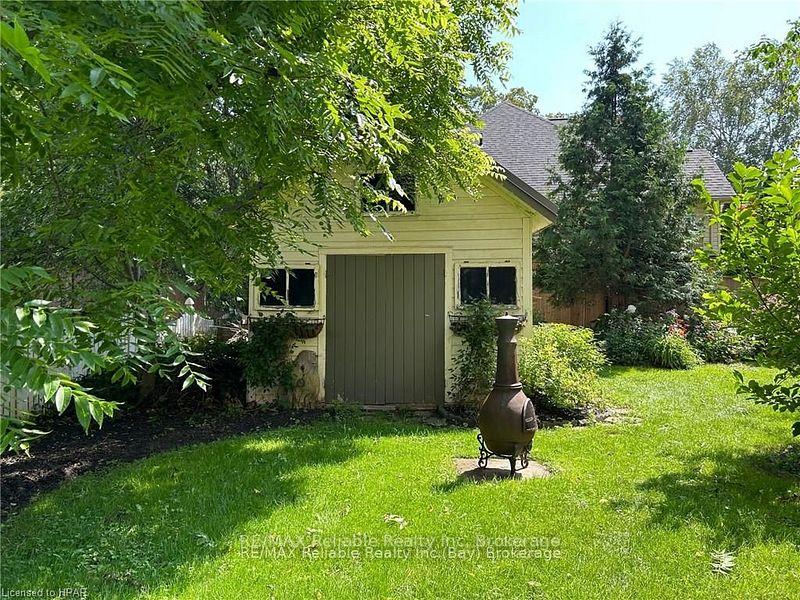 Photo 11 of 32 Bayfield Terrace, Bluewater, Bayfield — HOMEH