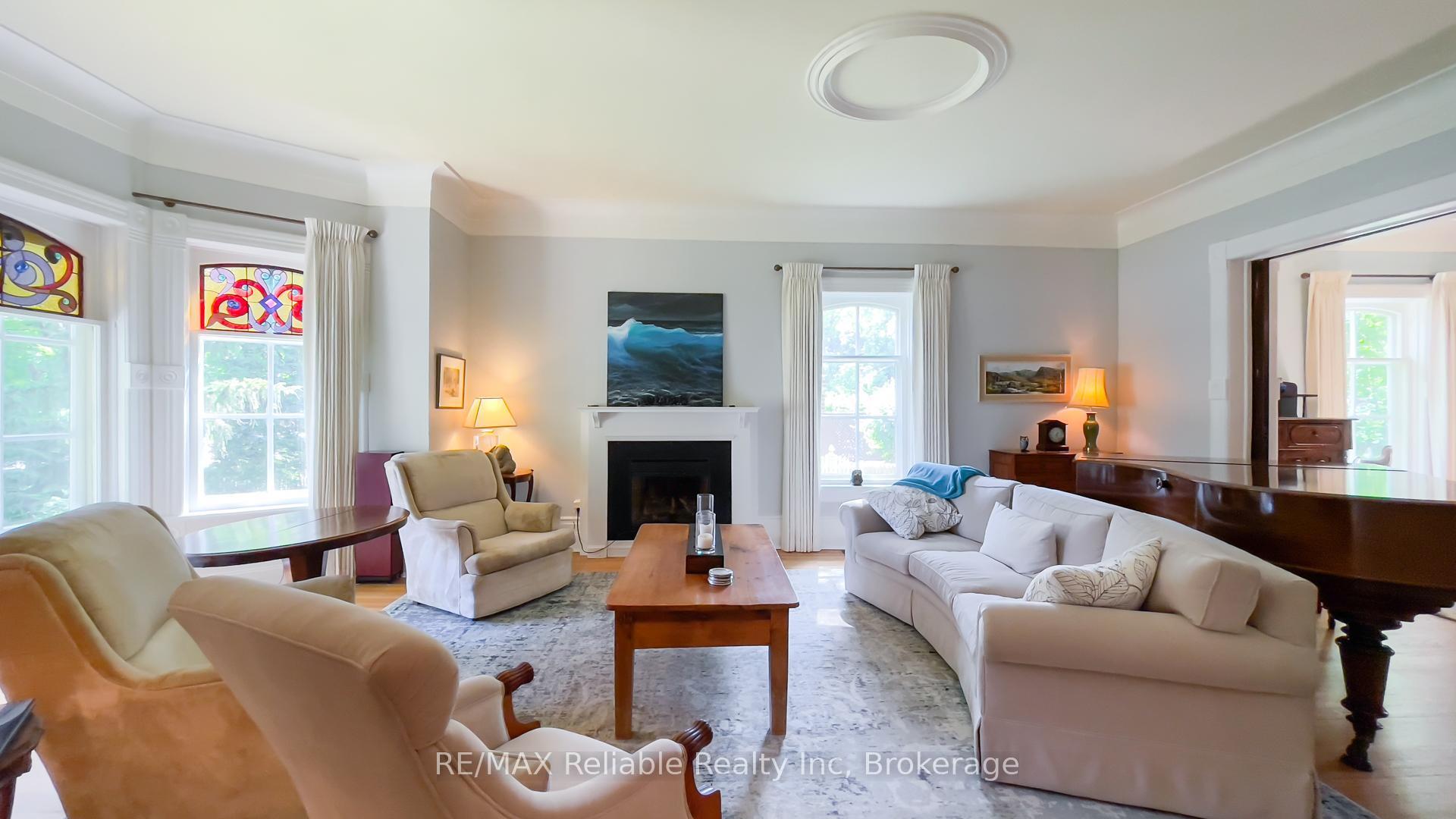 Photo 15 of 32 Bayfield Terrace, Bluewater, Bayfield — HOMEH